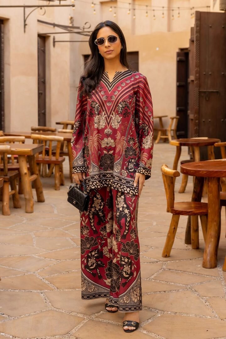 Elegant Median Silk Crepe Printed Two-Piece Set – Maroon Floral Design